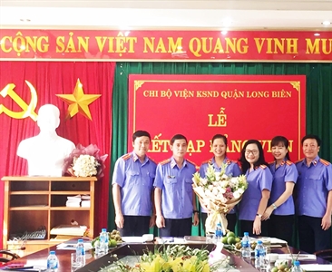 Lễ kết nạp Đảng viên mới tại Chi bộ Viện KSND các quận Hoàn Kiếm, Đống Đa,...